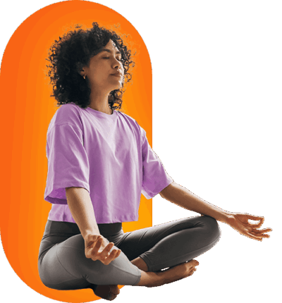 praeventionskurse (1) Eine Frau macht Yoga.