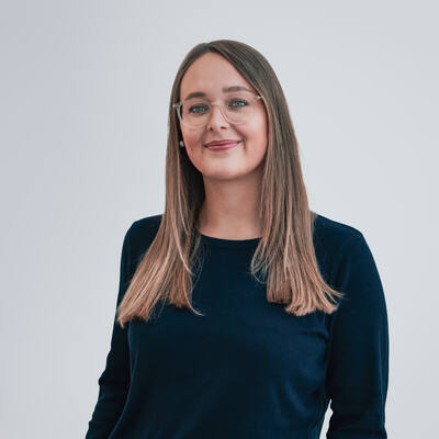 Portraitfoto von Carolin Wrobel